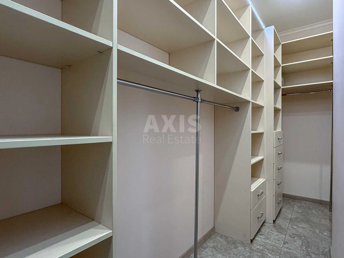 4k apartment uzv. Klovs'kyj 7А7116121