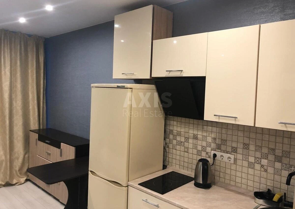1k apartment pr-t Sobornosti 17706520