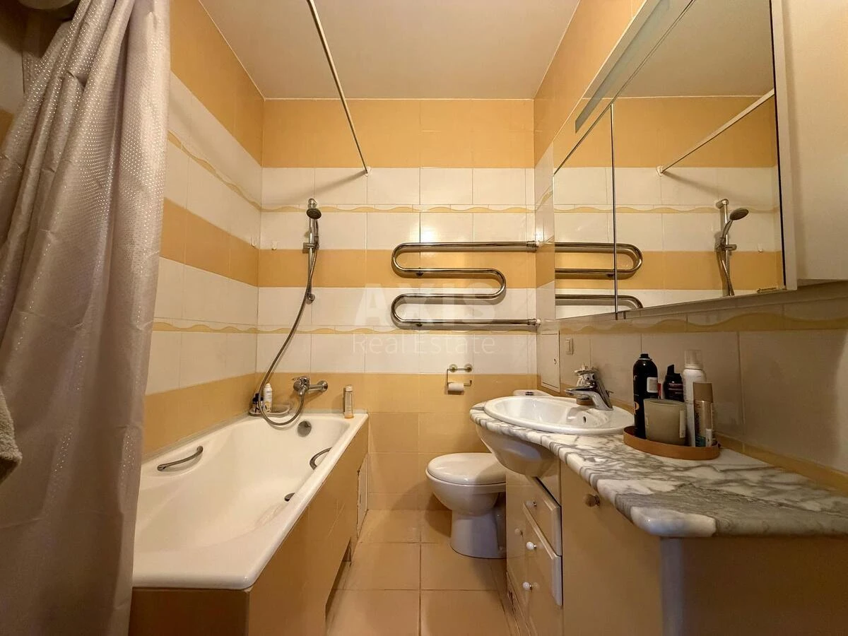 3k apartment vul. Donec'ka 37/19688322