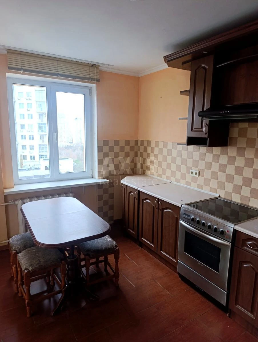 3к квартира бул. Дарницкий 868183