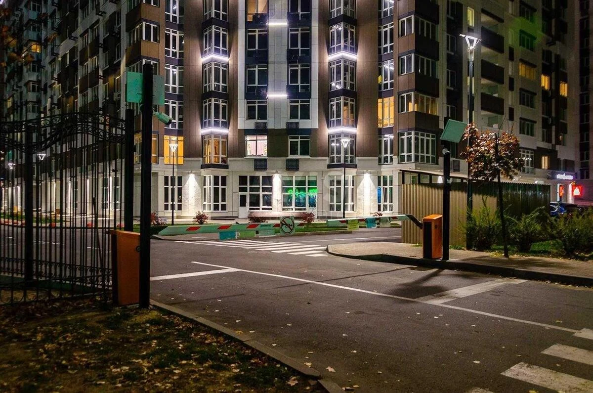 3k apartment vul. L'vivs'ka 15665920