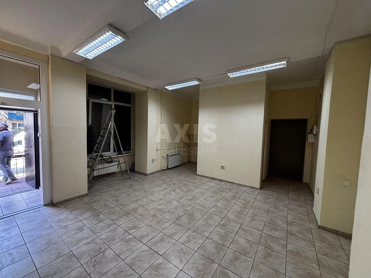 Объект торговли ул. Дмитрия Багалия 2, 60м2685999