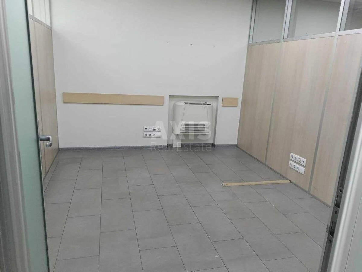 Офис ул. Антоновича 172, 137м2700055