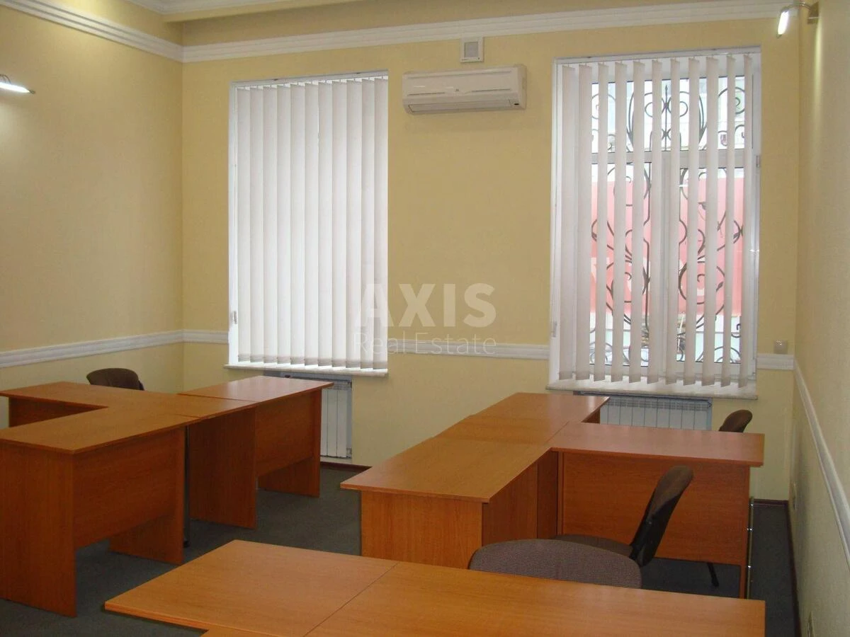 Office vul. Saksagans'kogo 57, 90m27142711
