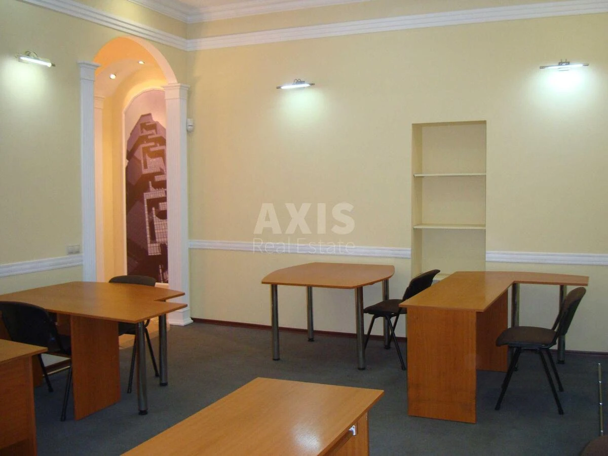 Офис ул. Саксаганского 57, 90м27142712