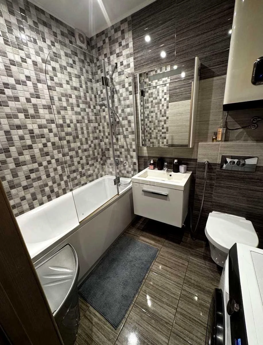 1k apartment vul. Feodosijs'ka 1705923