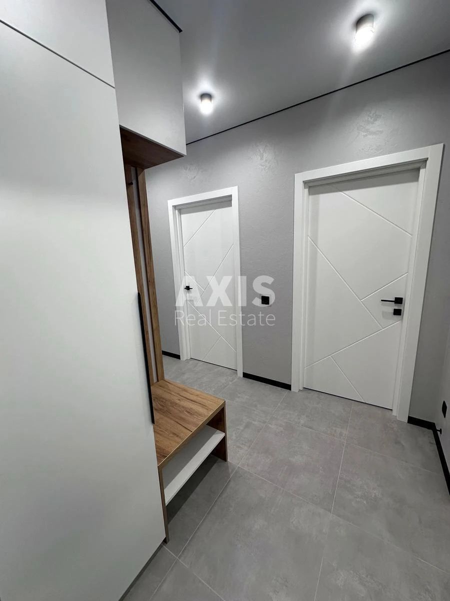 3к квартира ул. Михаила Максимовича 246738414