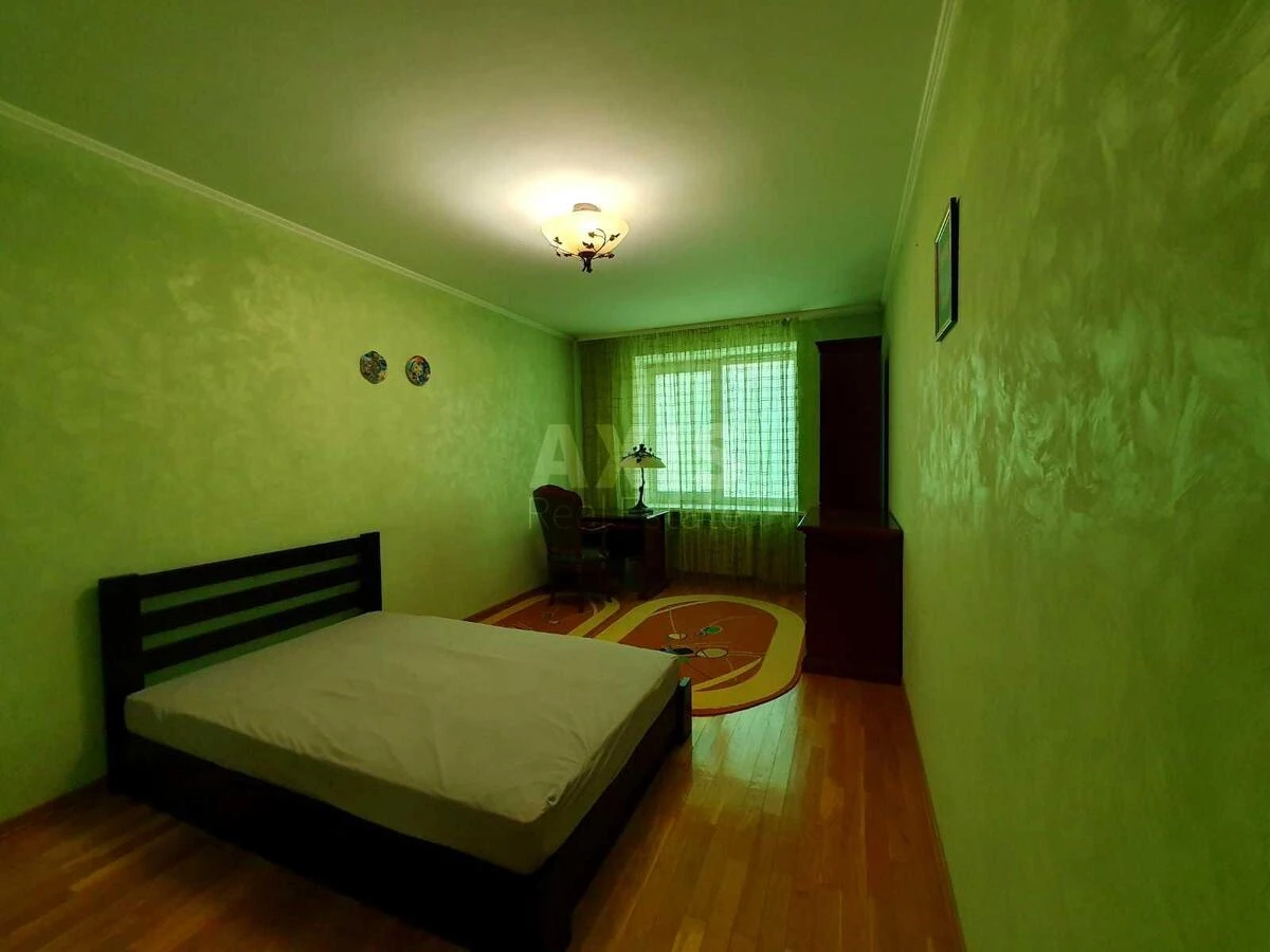 3к квартира ул. Ахматовой Анны 16Б7142610
