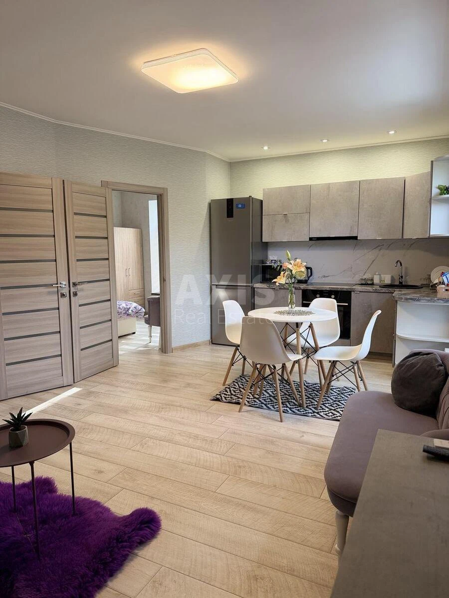 2k apartment vul. Lukretska 2709511