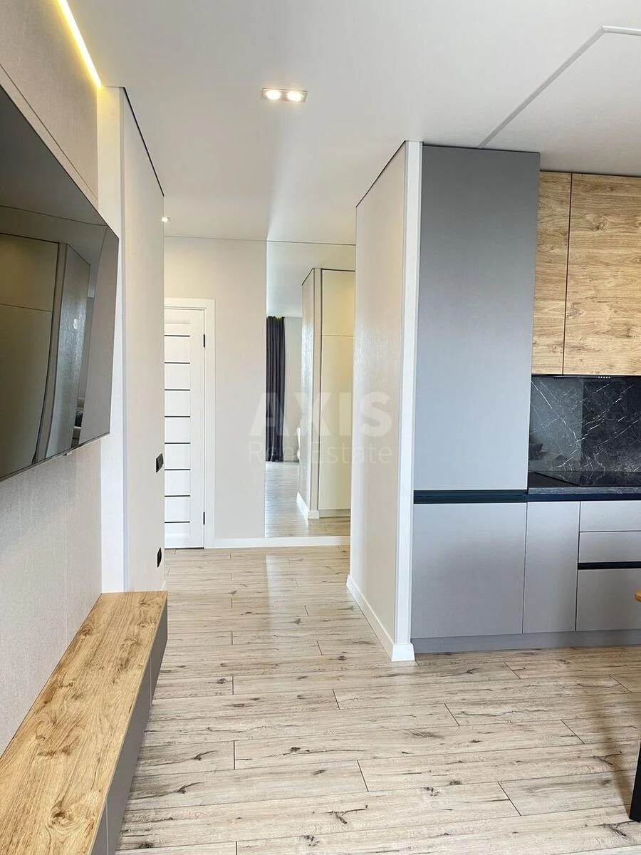 2k apartment nab. Dniprovs'ka 20А709762
