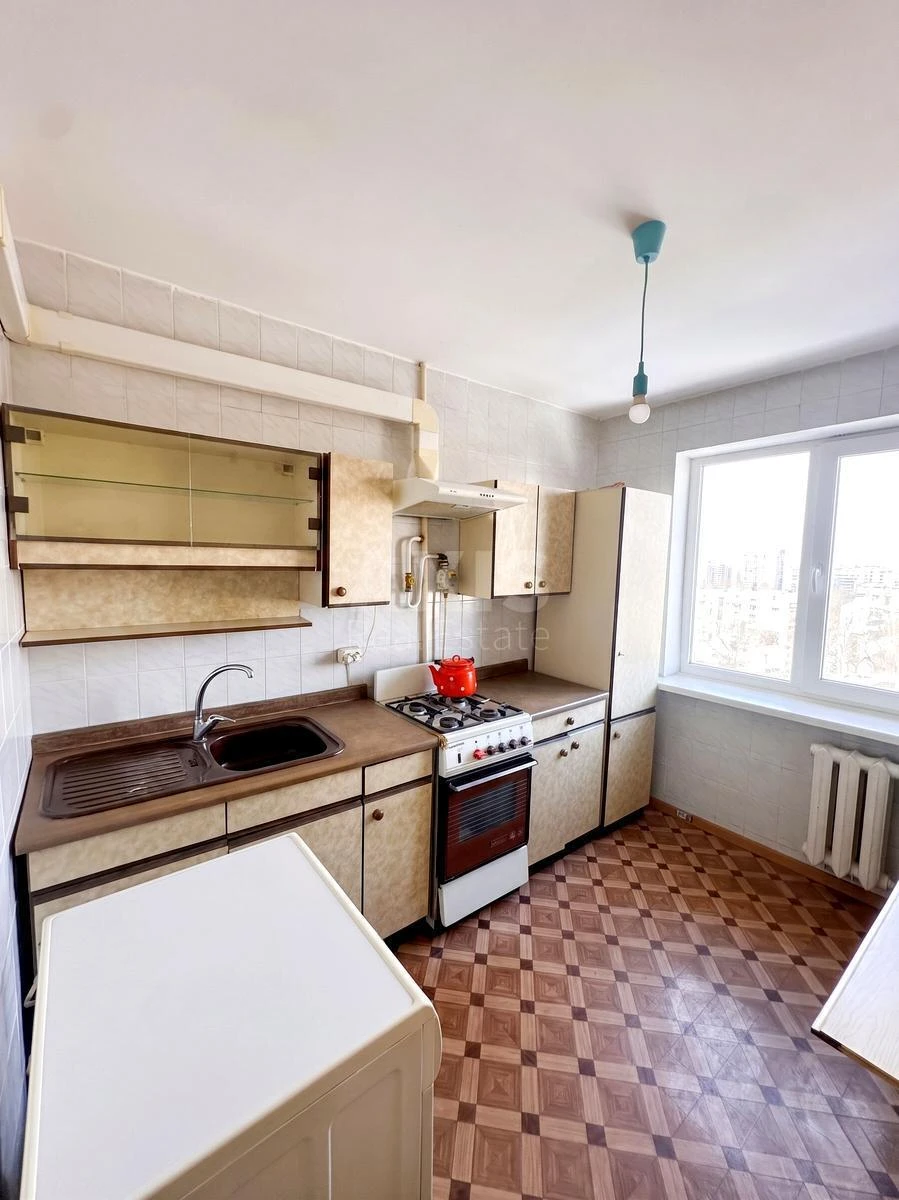 2к квартира ул. Гарматная 33/1677000