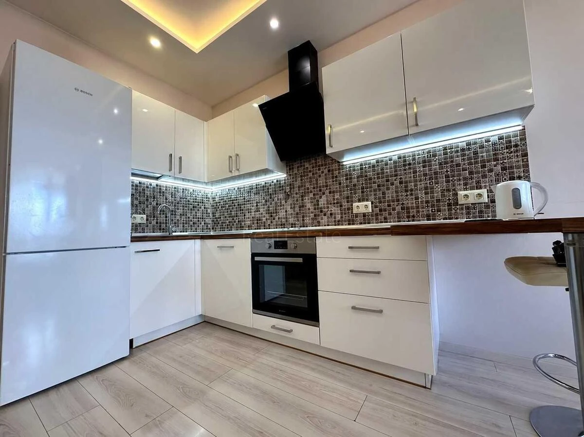 1k apartment vul. Dragomanova 40Е71263