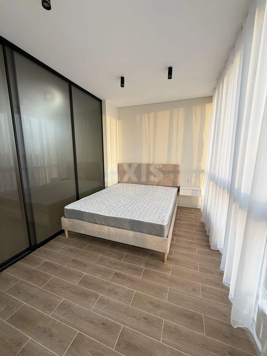 2k apartment vul. Bulahovs'kogo Akademika 1699896