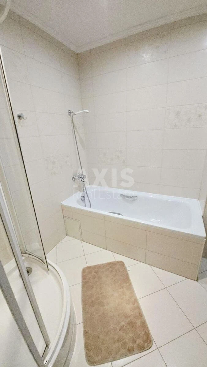 4k apartment vul. Pochajnyns'ka 25/496402113