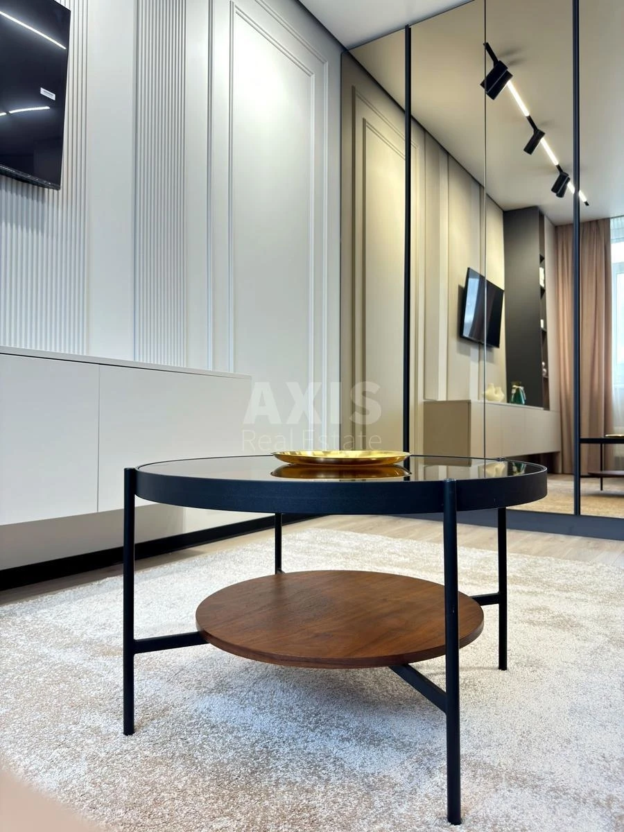 3k apartment vul. L'vivs'ka 15681702
