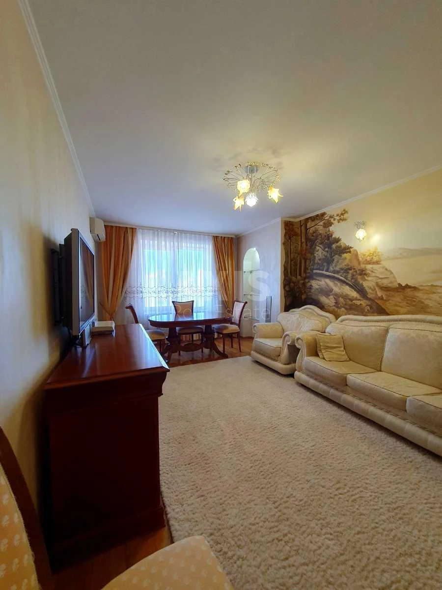 3k apartment vul. Ahmatovoi' Anny 16Б714260