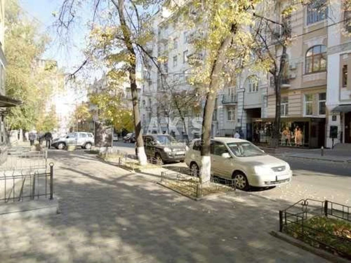 4k apartment vul. Ljuterans'ka 7/106706816