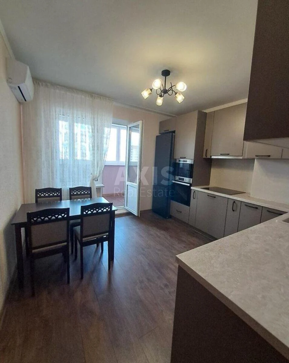 2k apartment vul. Revuc'kogo 54А699221