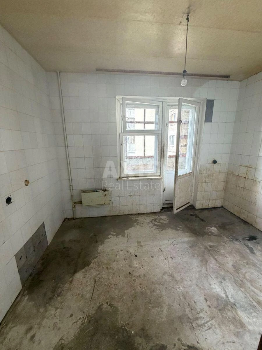2k apartment vul. Bal'zaka Onore de 100/31684725