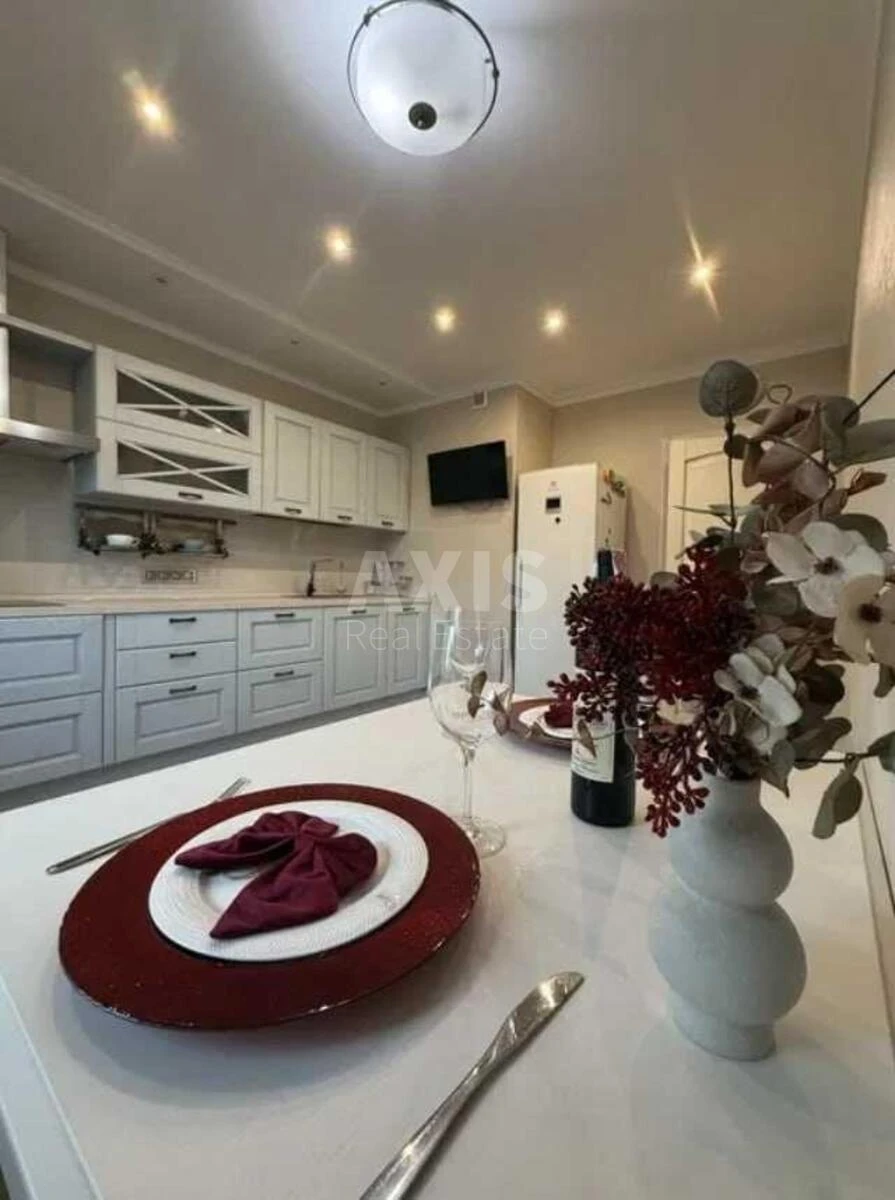 4к квартира ул. Юлии Здановской 73679932