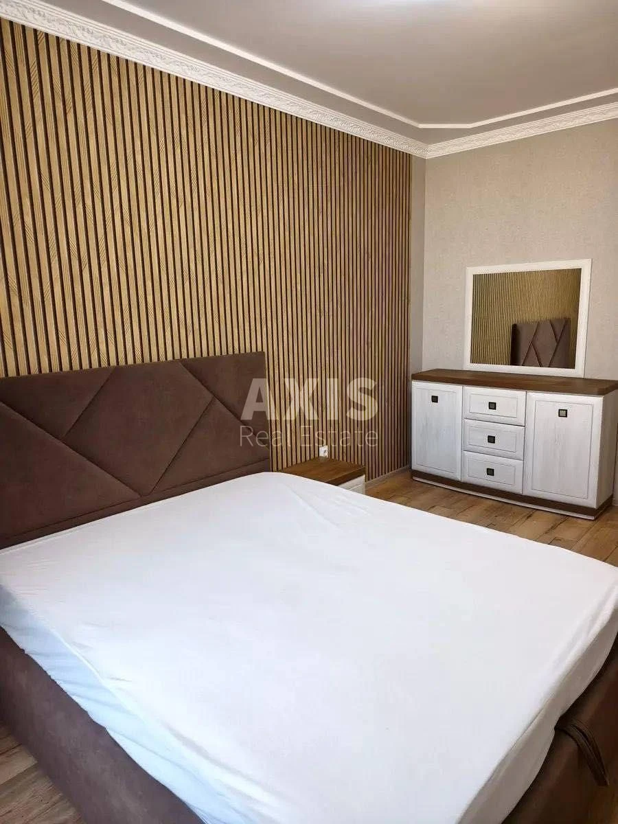 2k apartment nab. Dniprovs'ka Twenty B690507