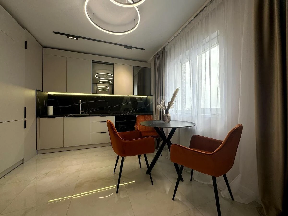 2k apartment vul. Myhajla Maksymovycha 246940616