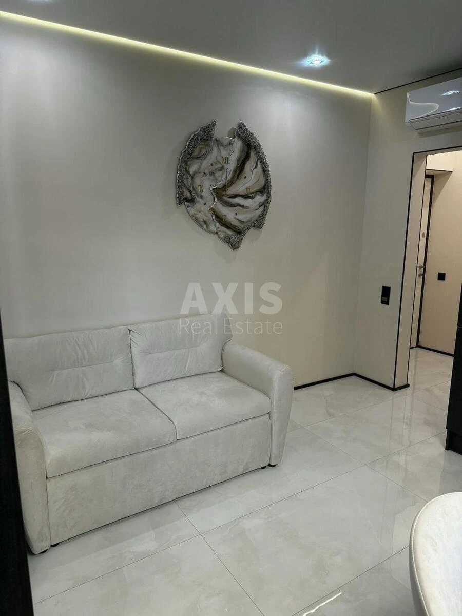 1k apartment vul. Myhajla Maksymovycha 24В694284
