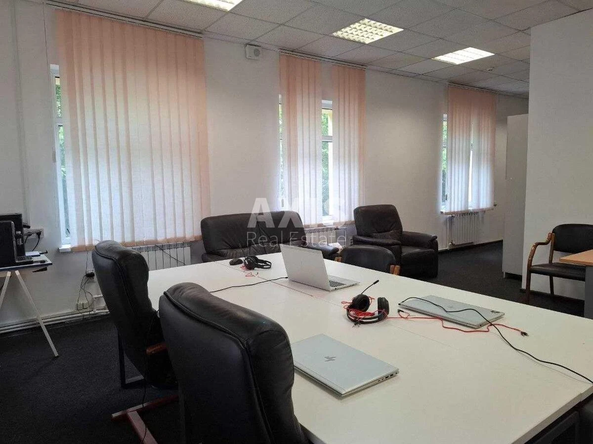 Office vul. Teligy Oleny 6, 38m268724