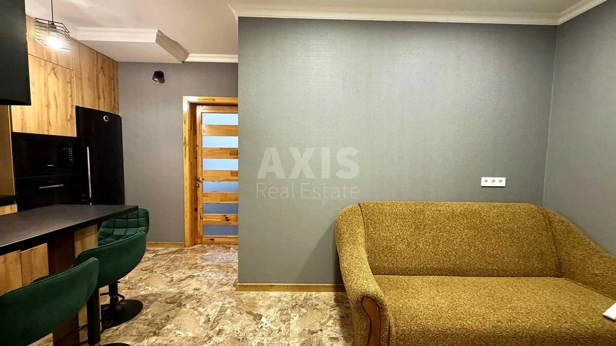 2k apartment vul. Svitla 3713544