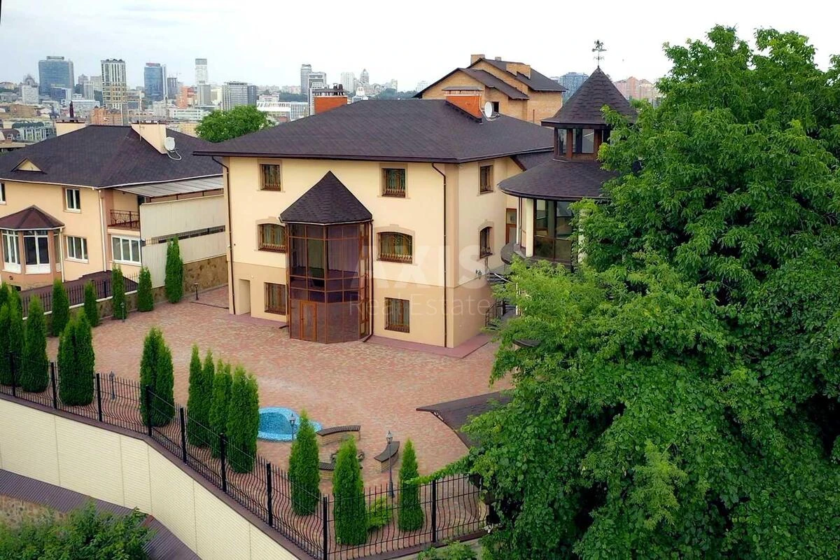 Дoм ул. Приветная, 499м2, город Киев70434