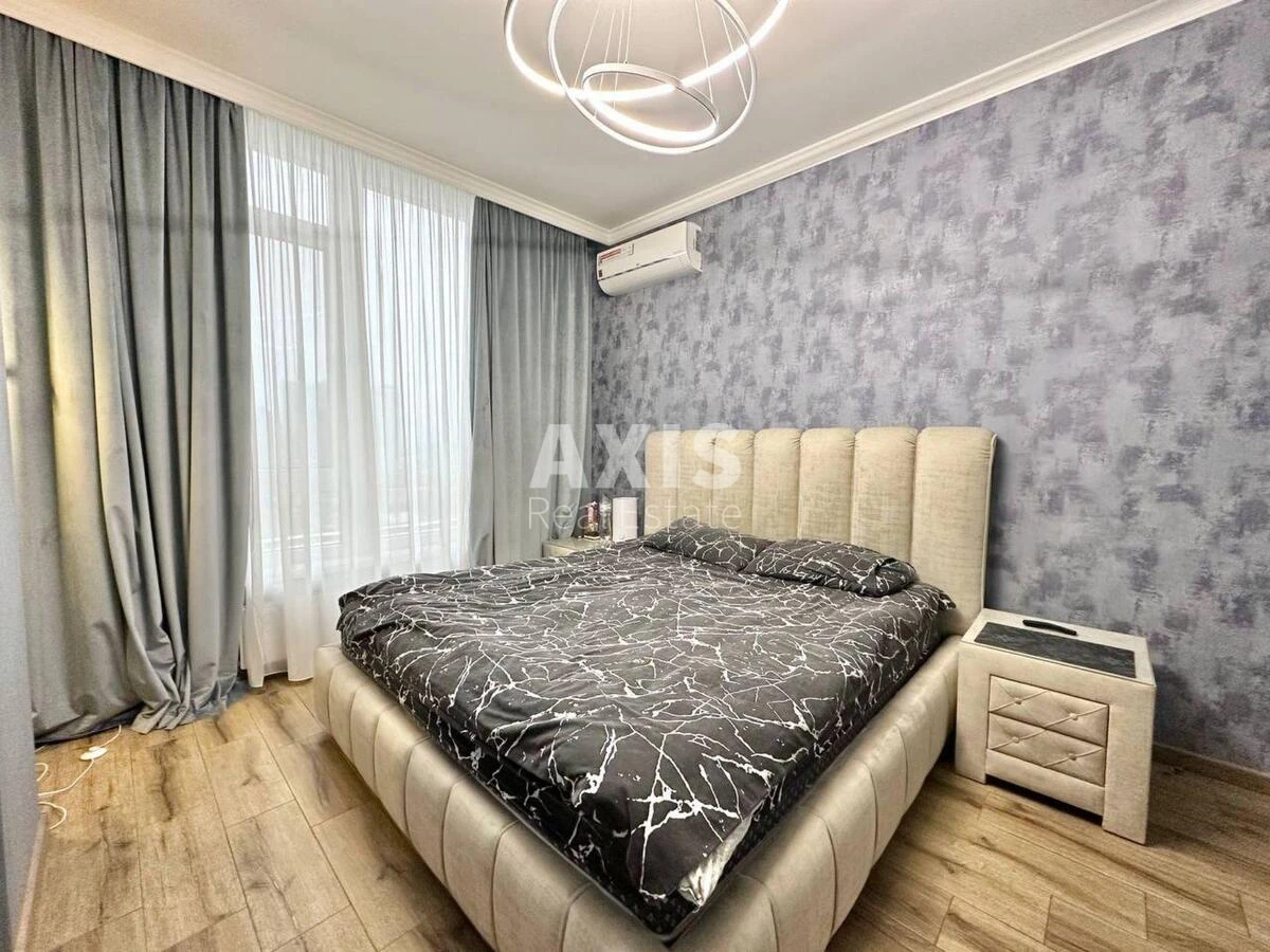 1к квартира ул. Жилянская 68712523