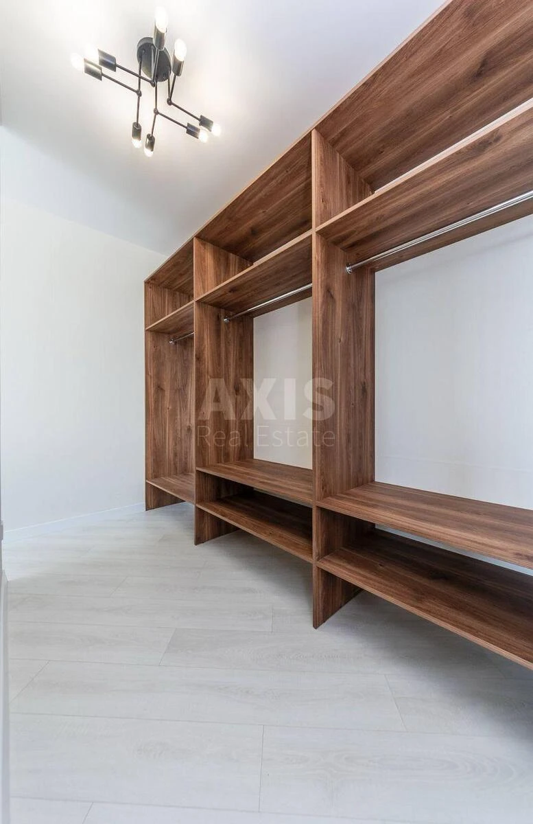 2к квартира пр-т Глушкова Академика 9В690103