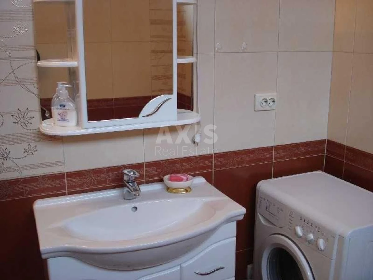 Дoм ул. Продольная 1-я, 270м2, город Киев6254712