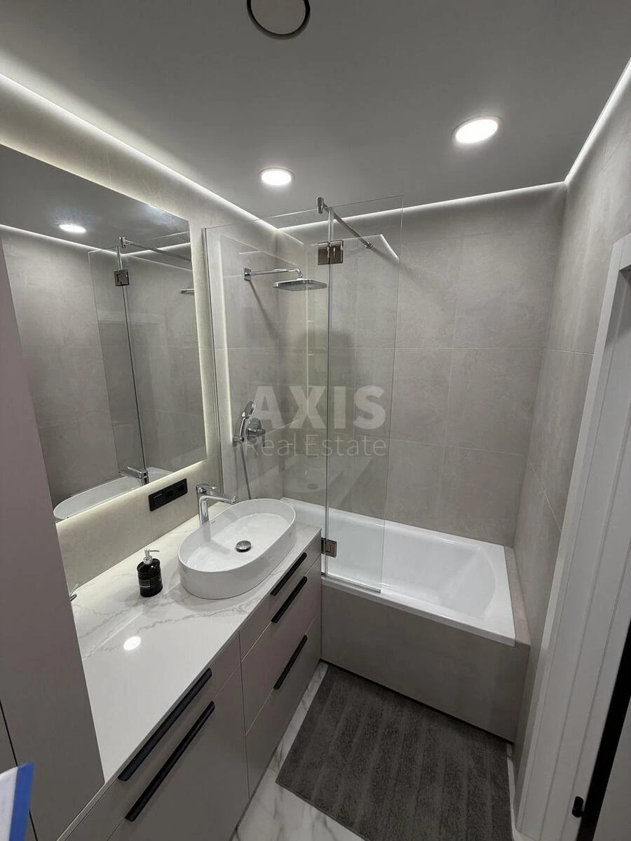2k apartment vul. Oleksandra Olesja 8/17697519