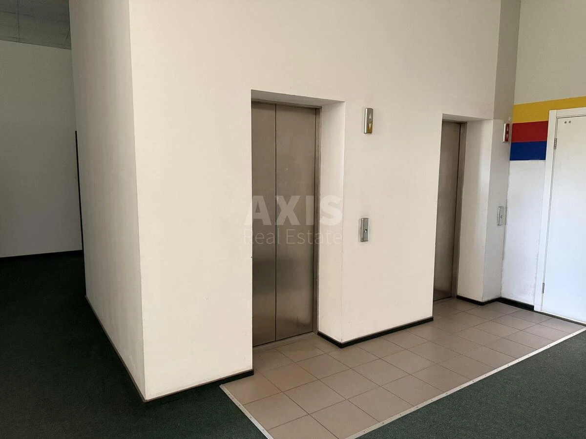 Service object shose Brest-Lytovs'ke 8А, 5800m26724619