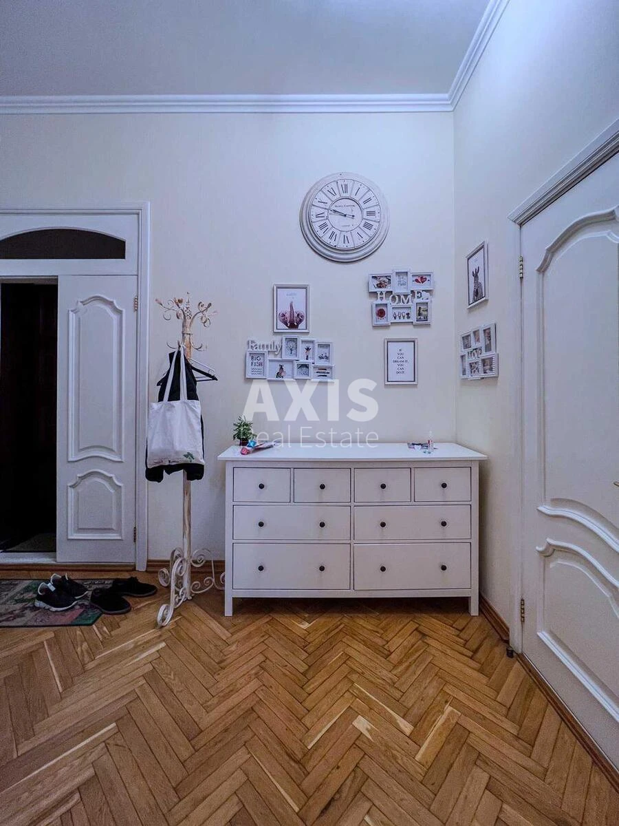 4k apartment vul. Ljuterans'ka 7/106706822