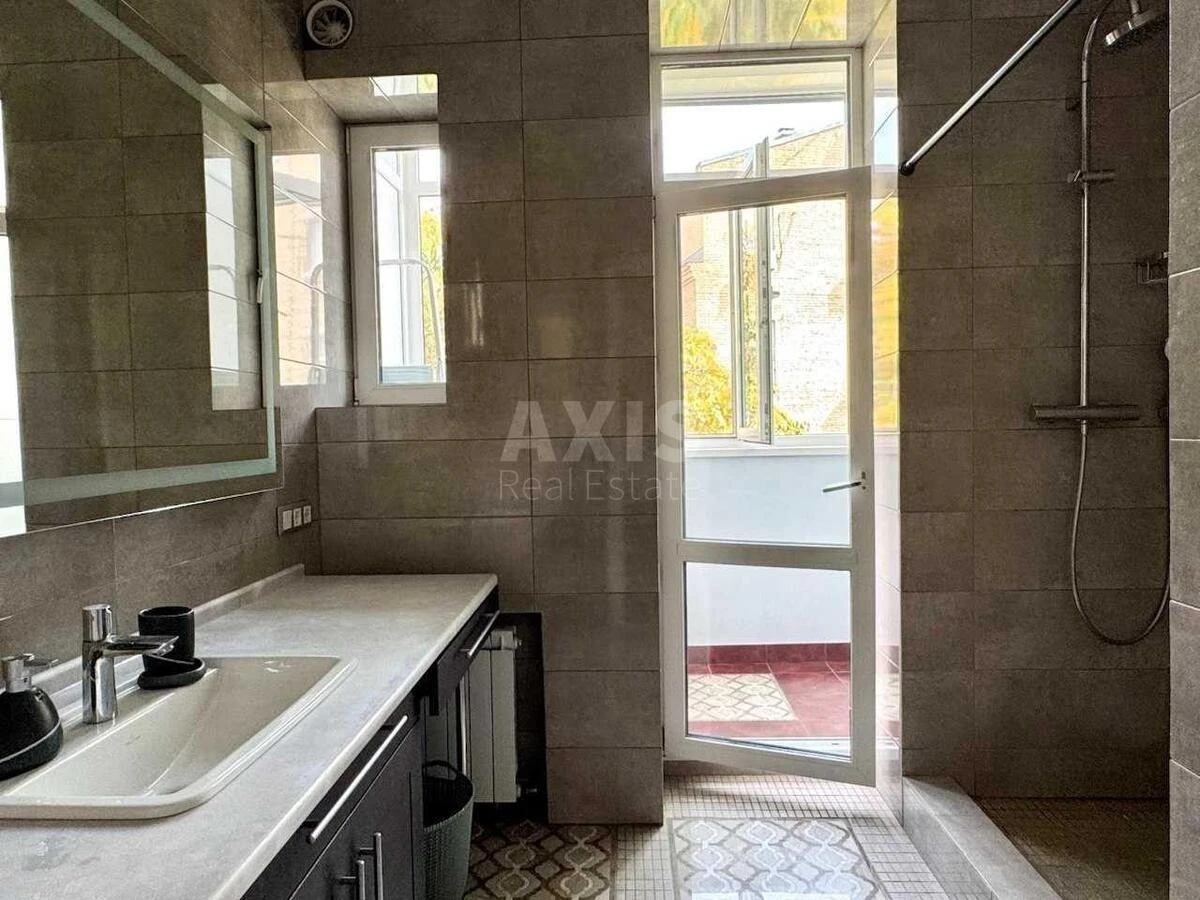 3k apartment vul. Volodymyrs'ka 837100410