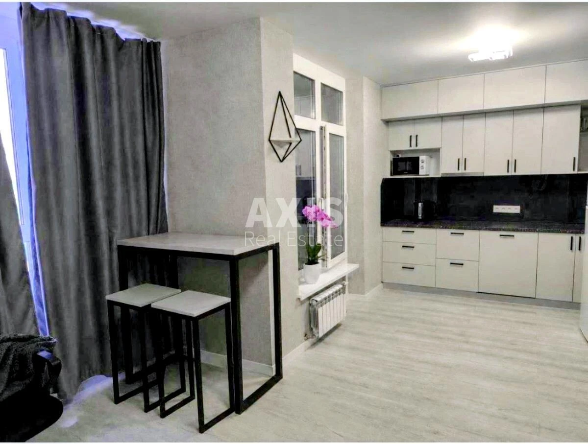 1k apartment pr-t Stepana Bandery Thirty-two D693750