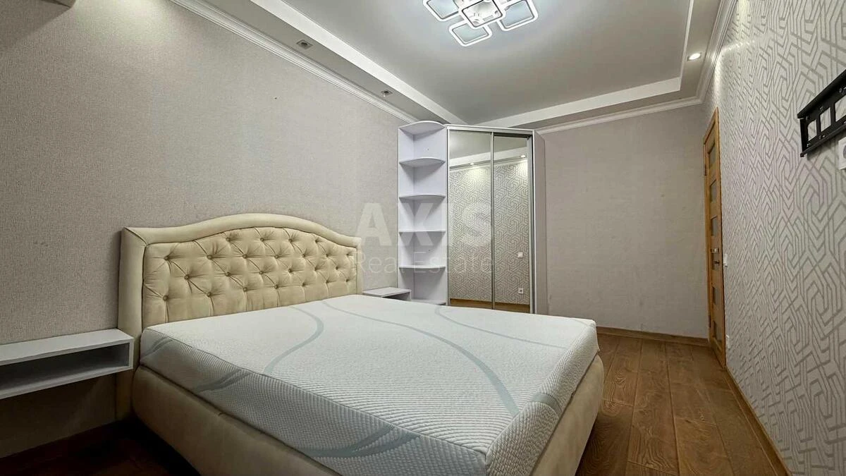 2k apartment vul. Svitla 37135412