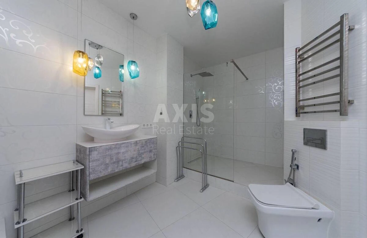 2k apartment pr-t Glushkova Akademika 9В690104