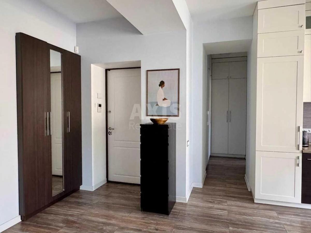 3k apartment vul. Volodymyrs'ka 83710047