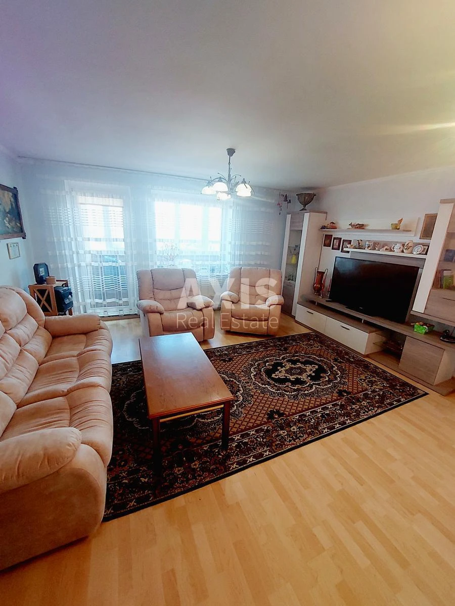 3k apartment vul. Dmytra Chyzhevskoho Two B657930