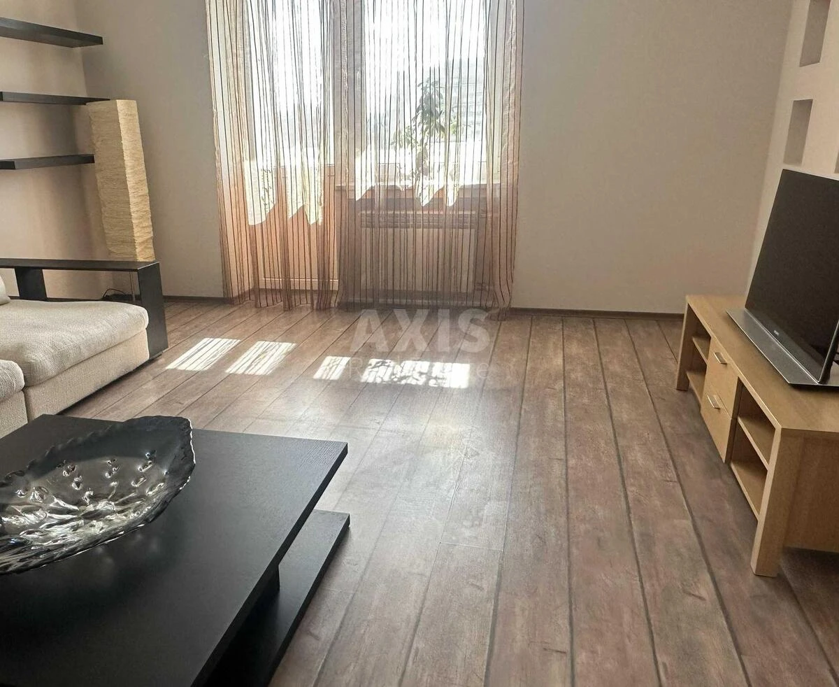 2к квартира ул. Предславинская 38709673