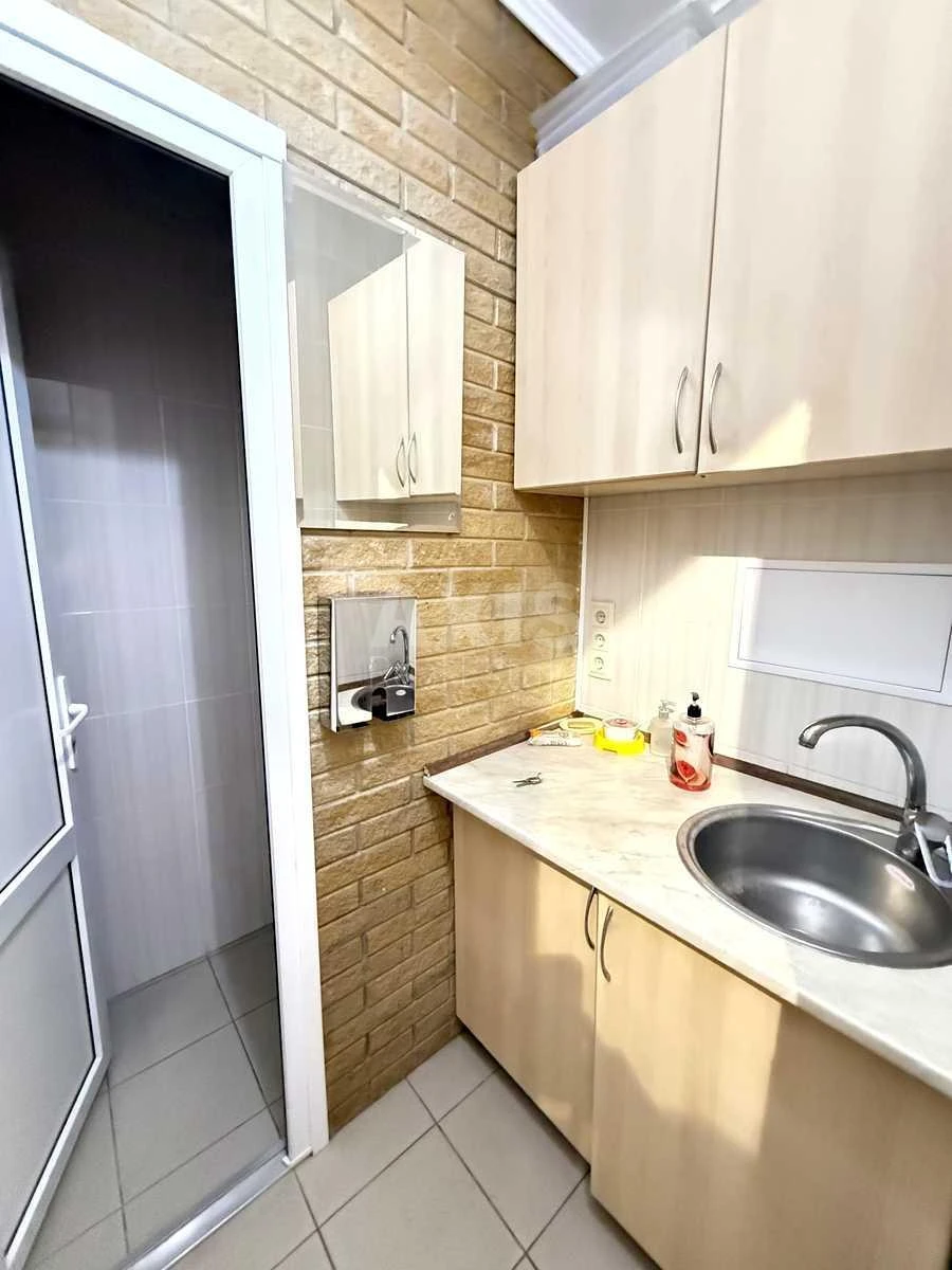 3k apartment uzv. Klovs'kyj 14Б70556