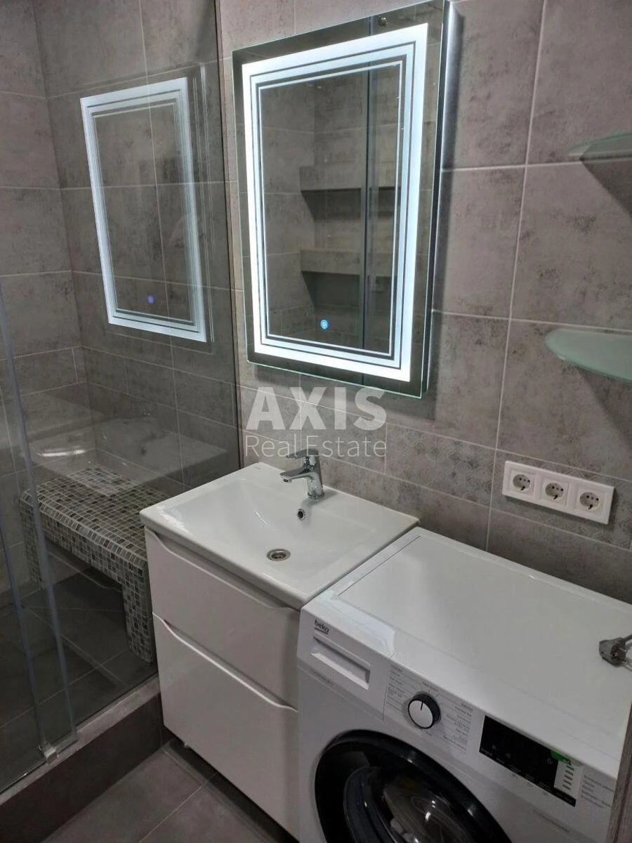 1k apartment vul. Grechka Marshala Ten B706949