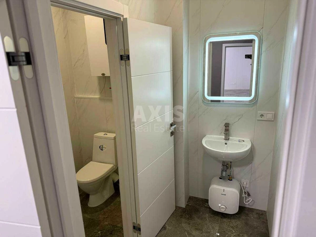 Office vul. Alimpiya Halyka 3, 106m2712834