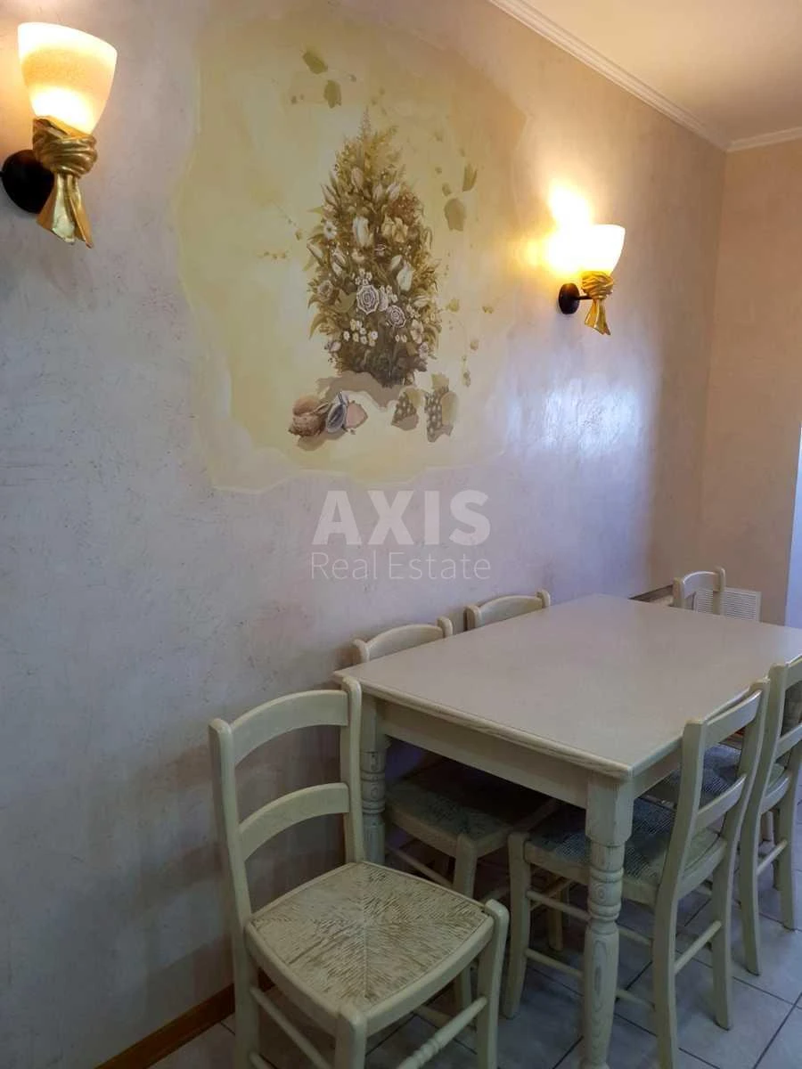 3k apartment vul. Ahmatovoi' Anny 16Б714267