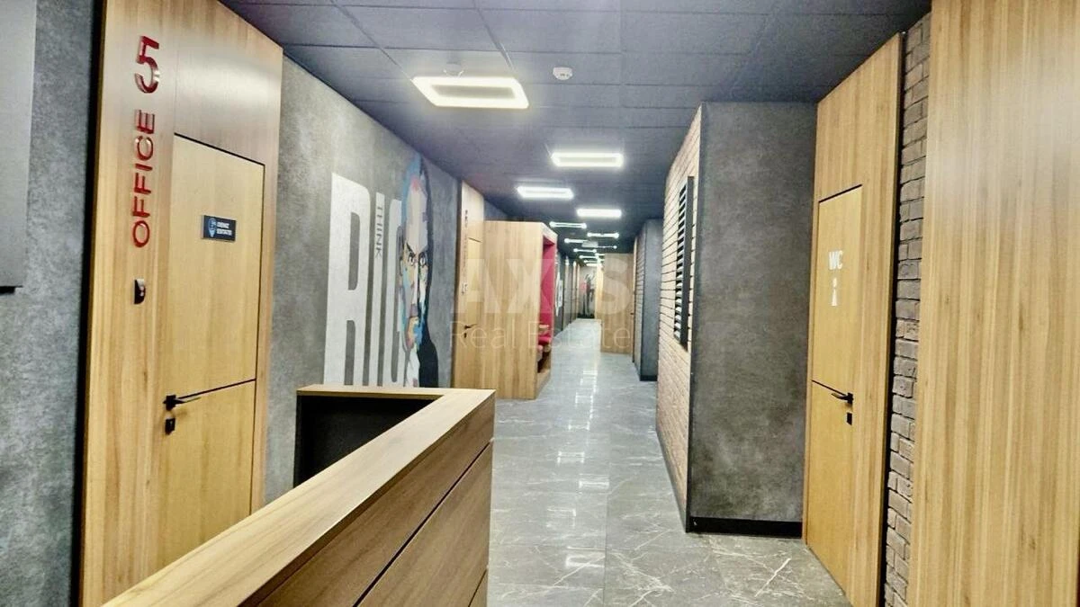 Office vul. Lypkivs'kogo Vasylja Mytropolyta 45, 55m26941715
