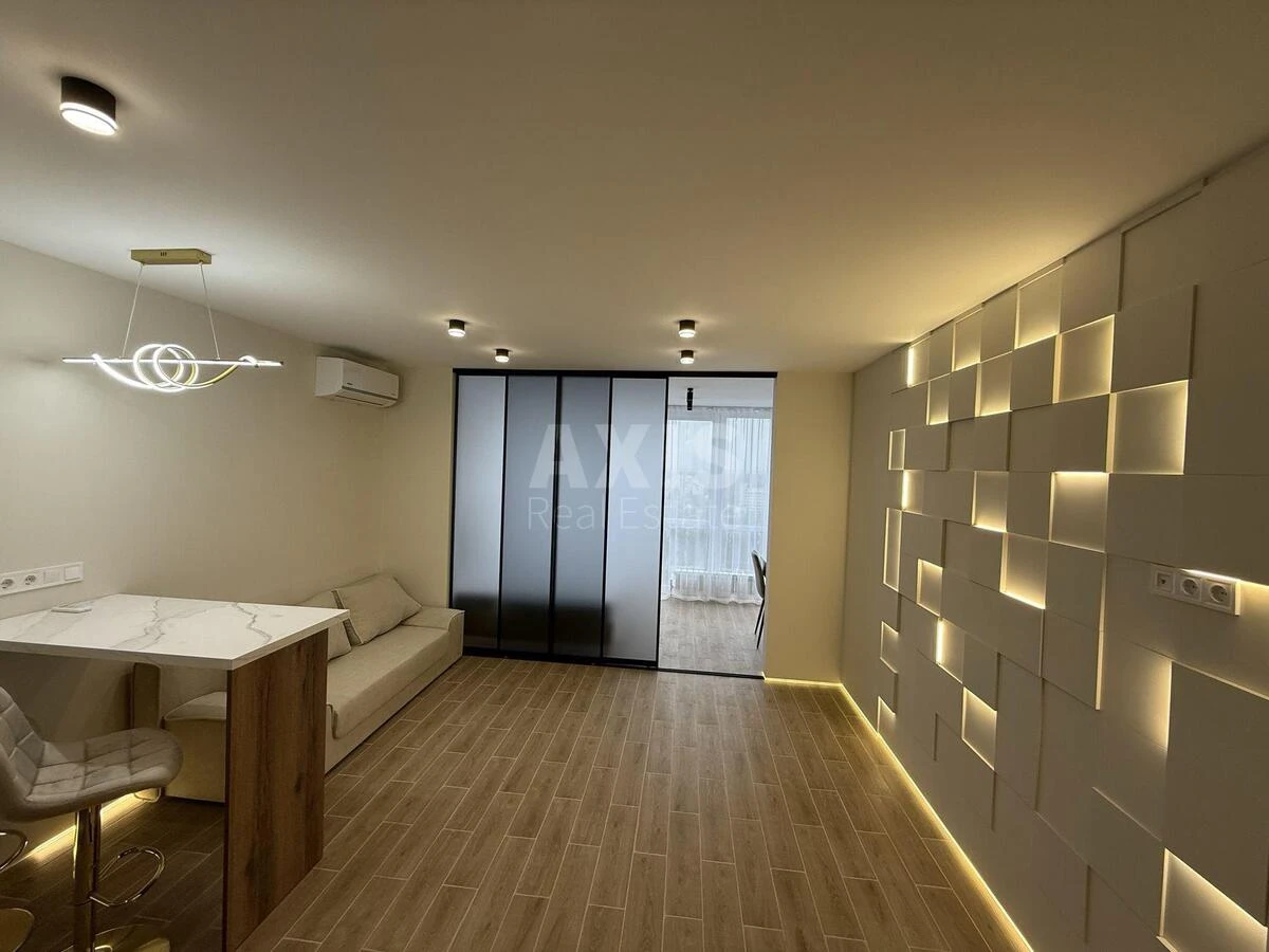 2k apartment vul. Bulahovs'kogo Akademika 1699893