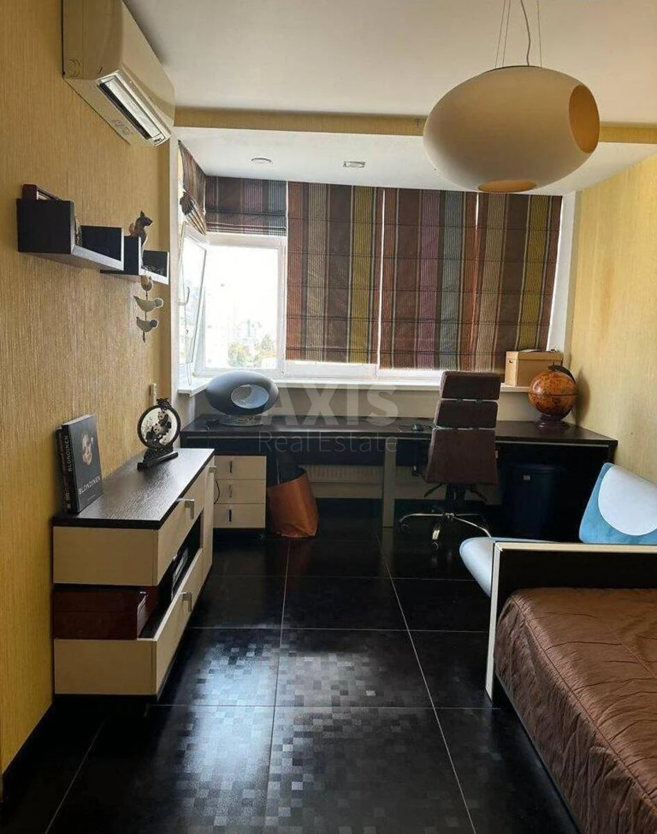 4k apartment pr-t Lobanovs'kogo 4А7079911